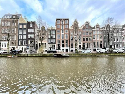 Apartment for rent on Oudezijds Voorburgwal in Amsterdam