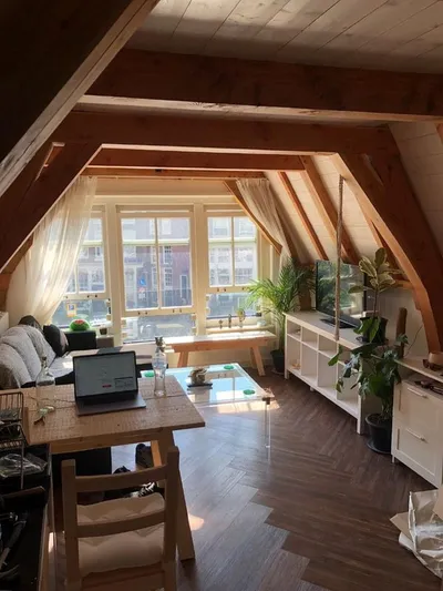 Apartment for rent on Nieuwezijds Voorburgwal in Amsterdam