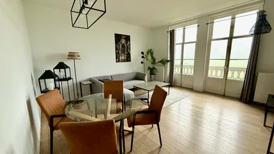 Apartment for rent on Van Hogenhoucklaan in Den Haag