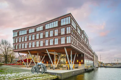 Apartment for rent on Barentszplein 8-A in Amsterdam