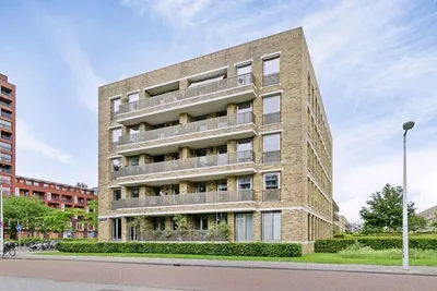 Apartment for rent on Leeuwendalersweg in Amsterdam