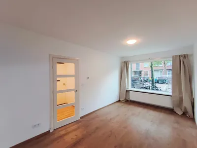 Apartment for rent on Van Zeggelenlaan in 's-Gravenhage