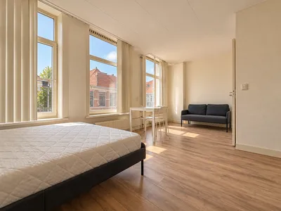 Studio for rent on Van Bylandtstraat 81 B in Den Haag