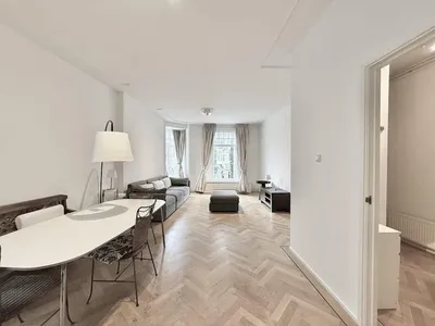 Apartment for rent on Van Baerlestraat in Amsterdam