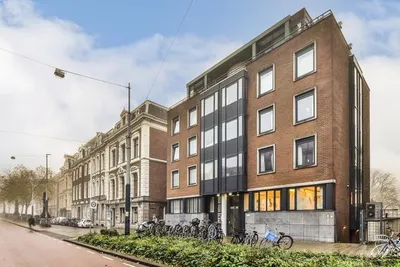 Apartment for rent on Sarphatistraat in Amsterdam